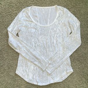 Snakeskin print long sleeved lululemon top